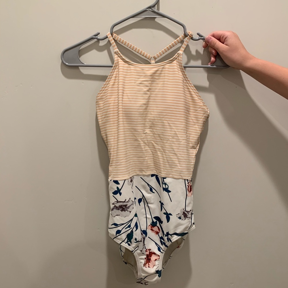 One piece swimsuit